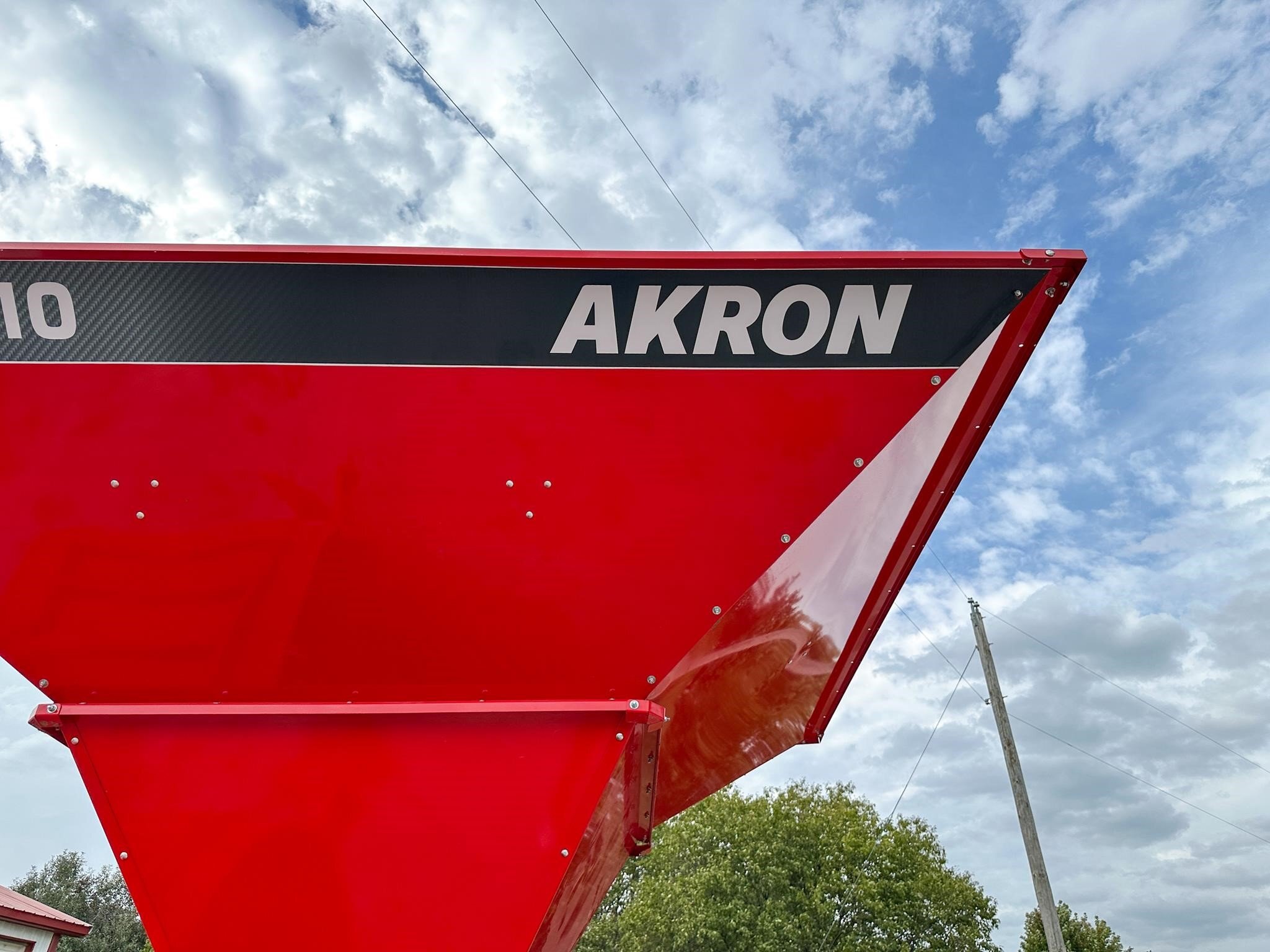 2026 Akron GTT5010 Grain Bagger