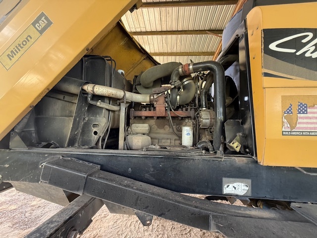 2009 Challenger SP185B Self-Propelled Windrowers and Swather