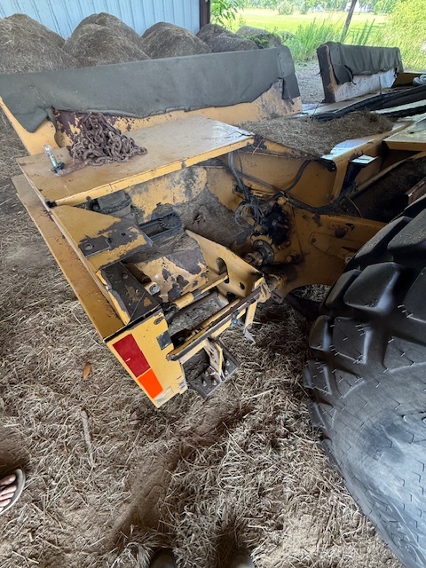 2009 Challenger SP185B Self-Propelled Windrowers and Swather
