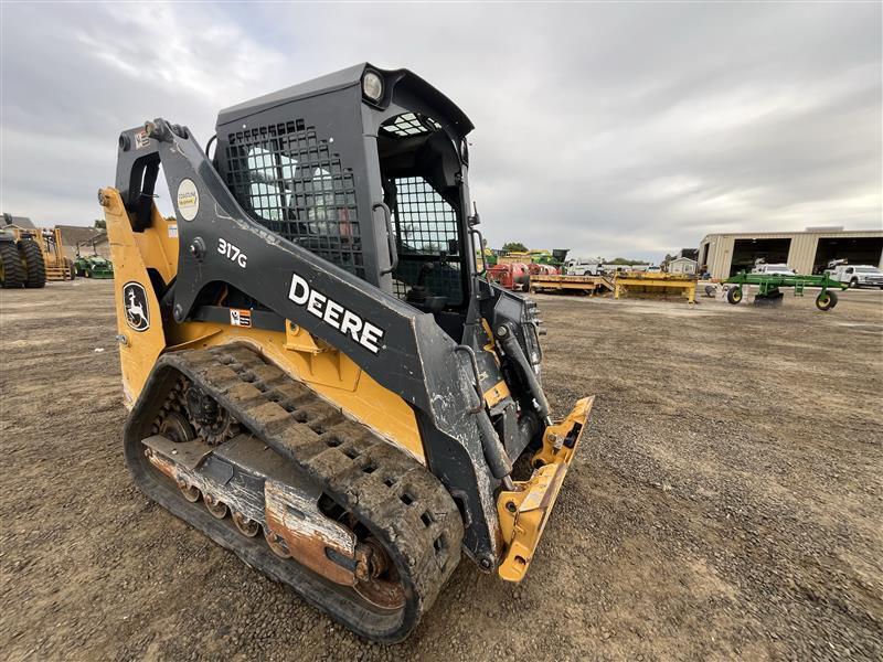 2020 Deere 317G Skid Steer