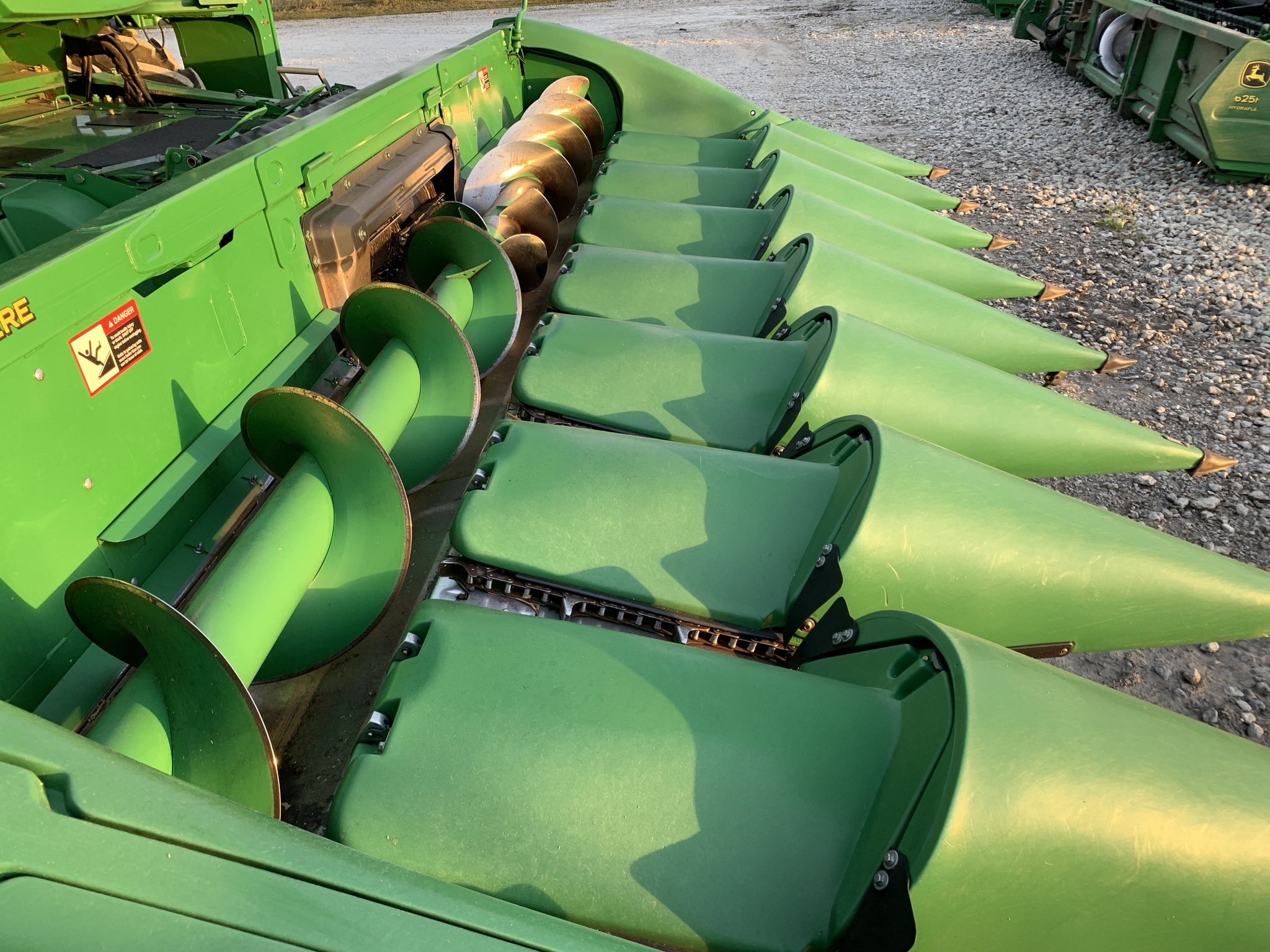 2012 John Deere 608C Corn Head