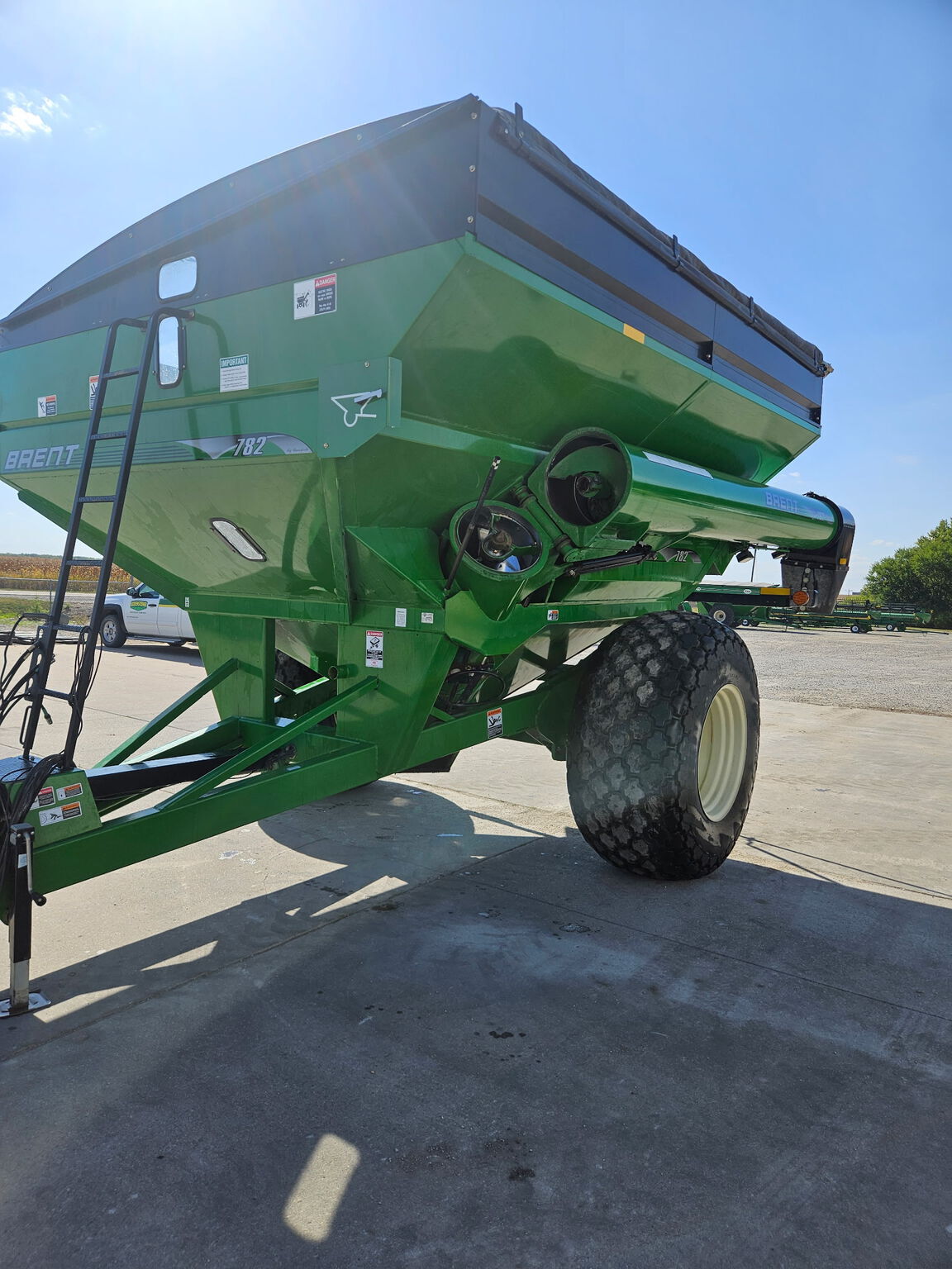 2010 Brent 782 Grain Cart