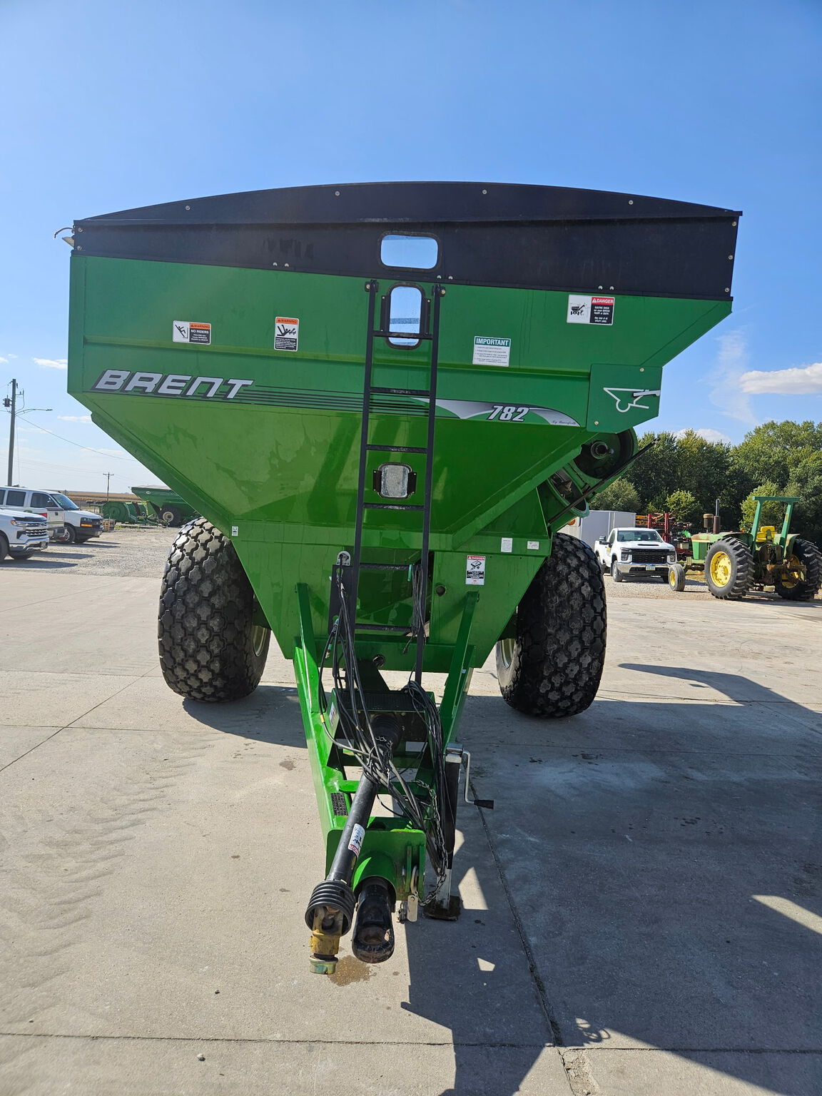 2010 Brent 782 Grain Cart
