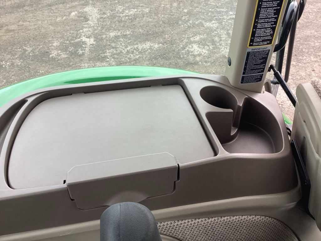 2023 John Deere 5090M Tractor