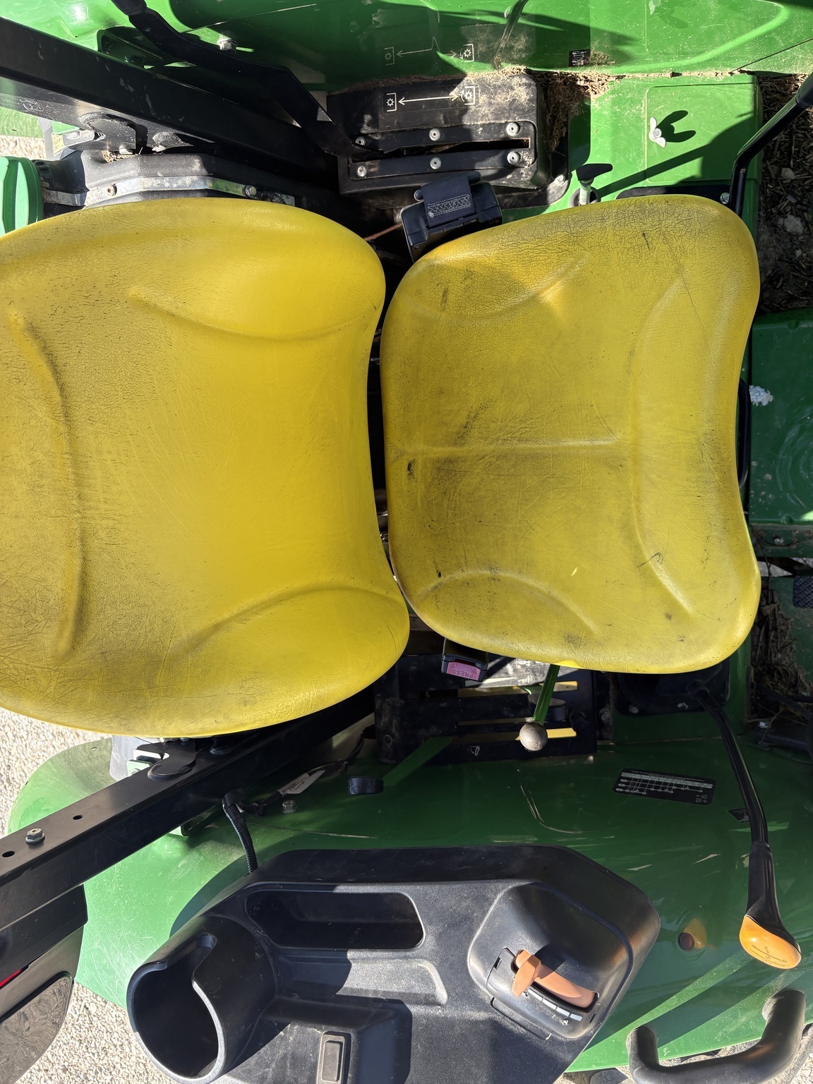 2018 John Deere 5065E Tractor