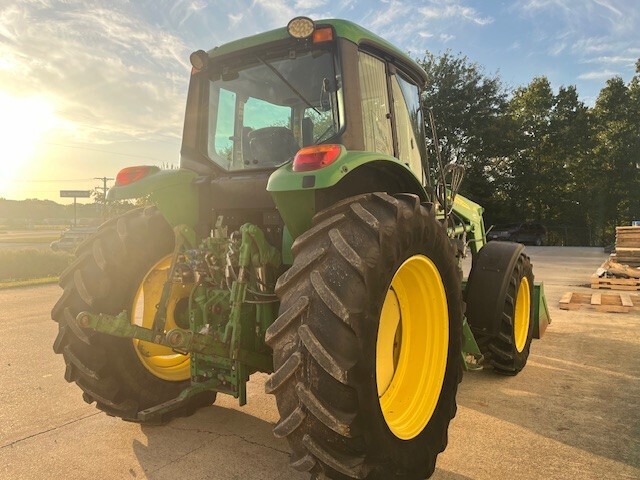 2008 John Deere 7130 Tractor