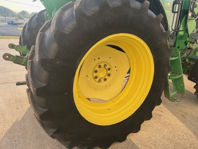2008 John Deere 7130 Tractor