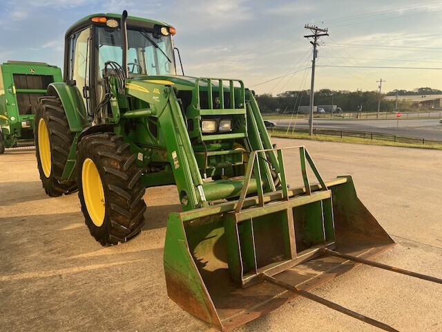 2008 John Deere 7130 Tractor