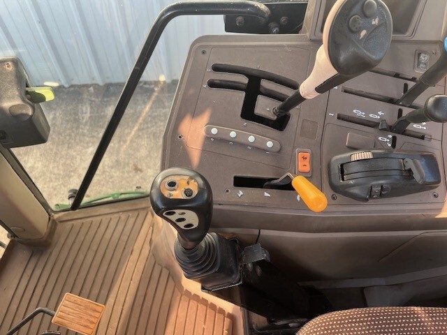 2008 John Deere 7130 Tractor