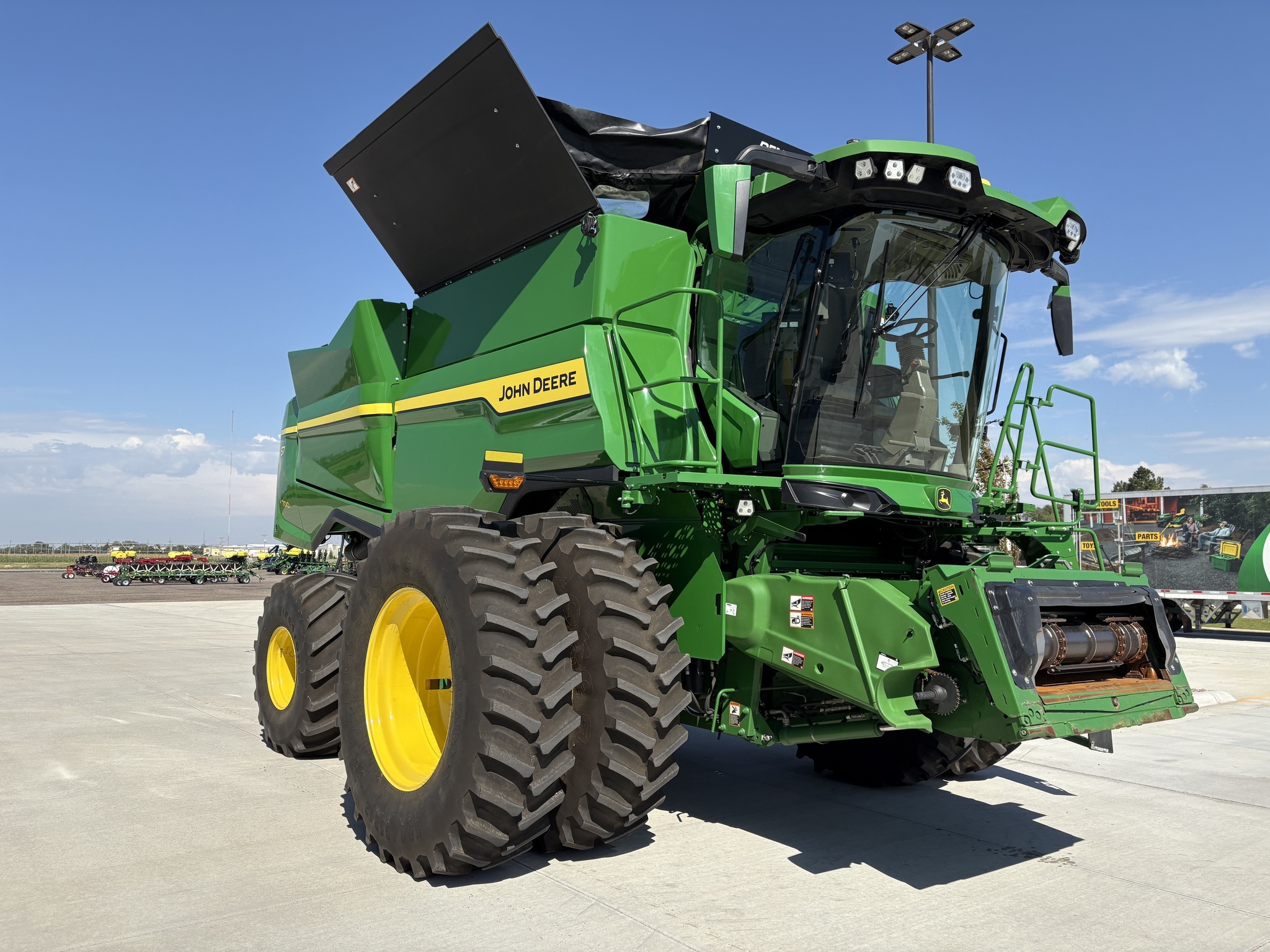 2025 John Deere S7 700 Combine
