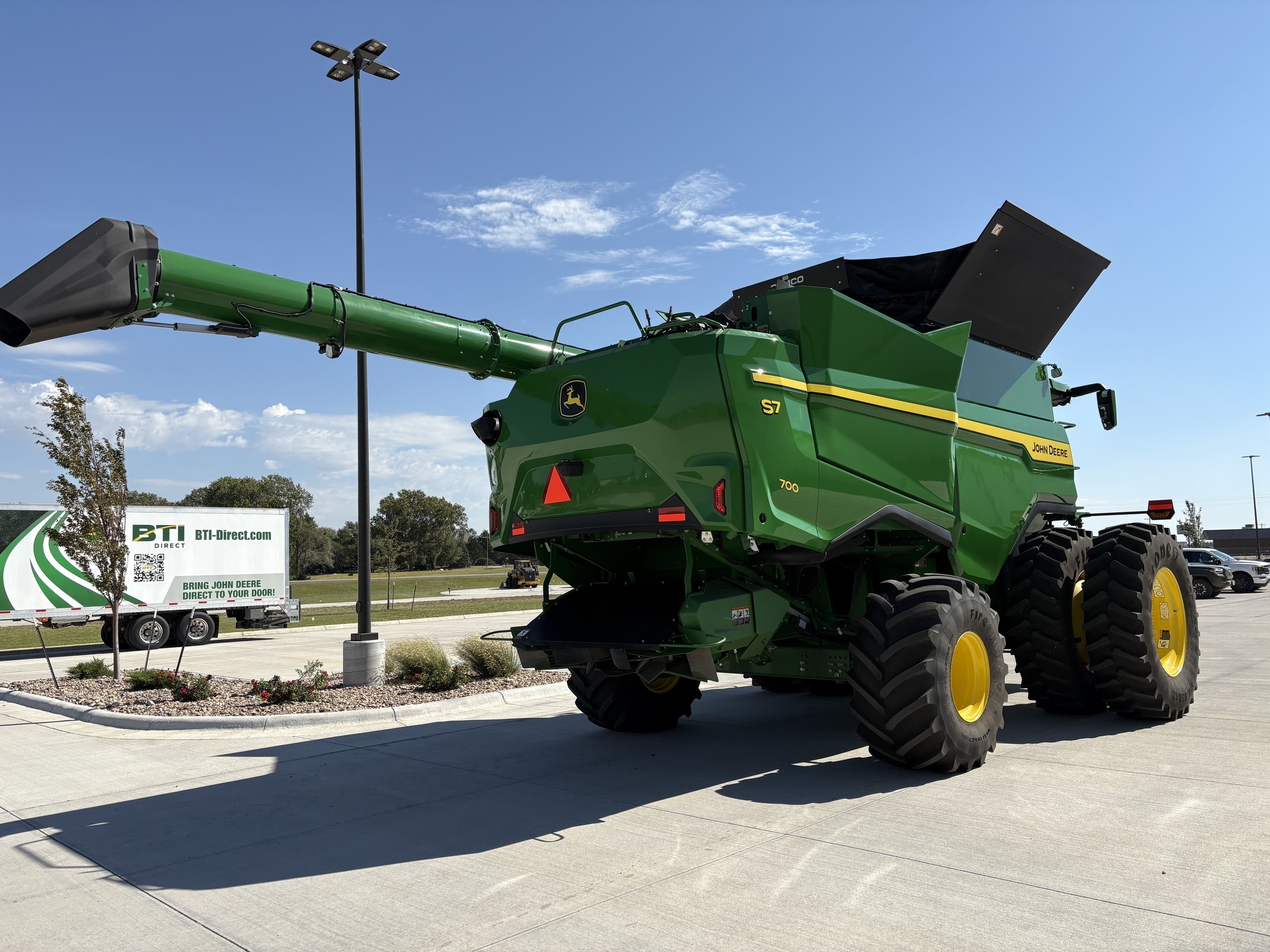2025 John Deere S7 700 Combine
