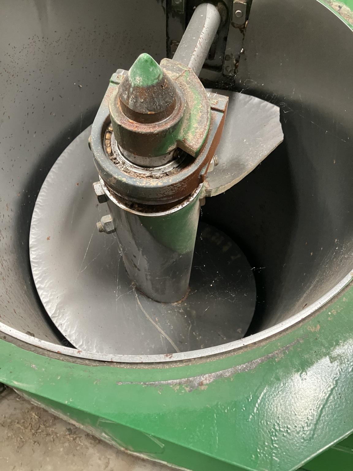 2020 Brent 1596 Grain Cart