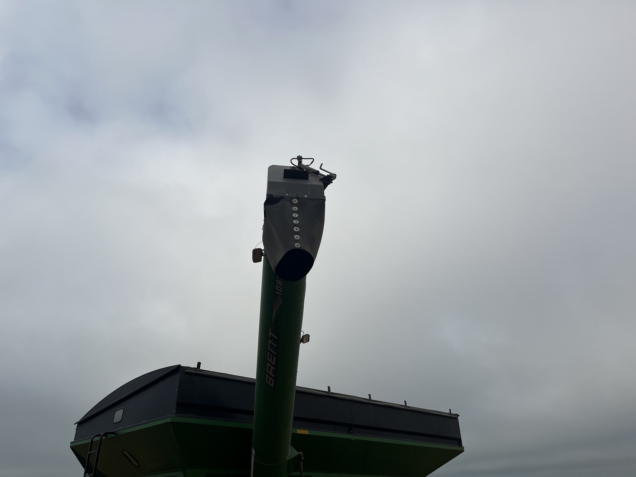 2013 Brent 1082 Grain Cart