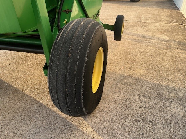 2013 John Deere 469 Round Baler