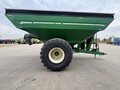 2015 Brent 1082 Grain Cart