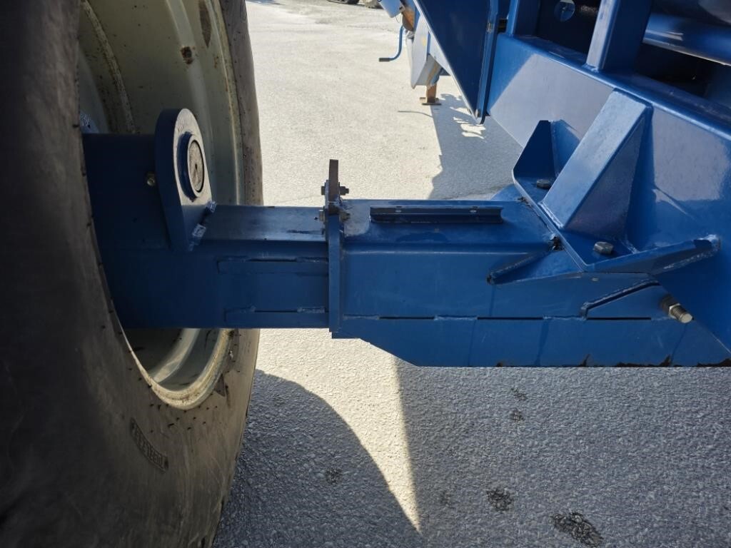 2004 Kinze 850 Grain Cart