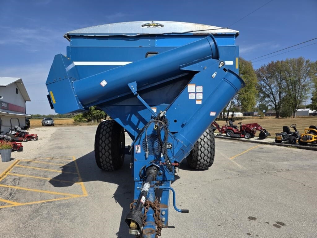 2004 Kinze 850 Grain Cart