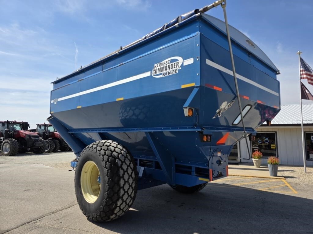 2004 Kinze 850 Grain Cart