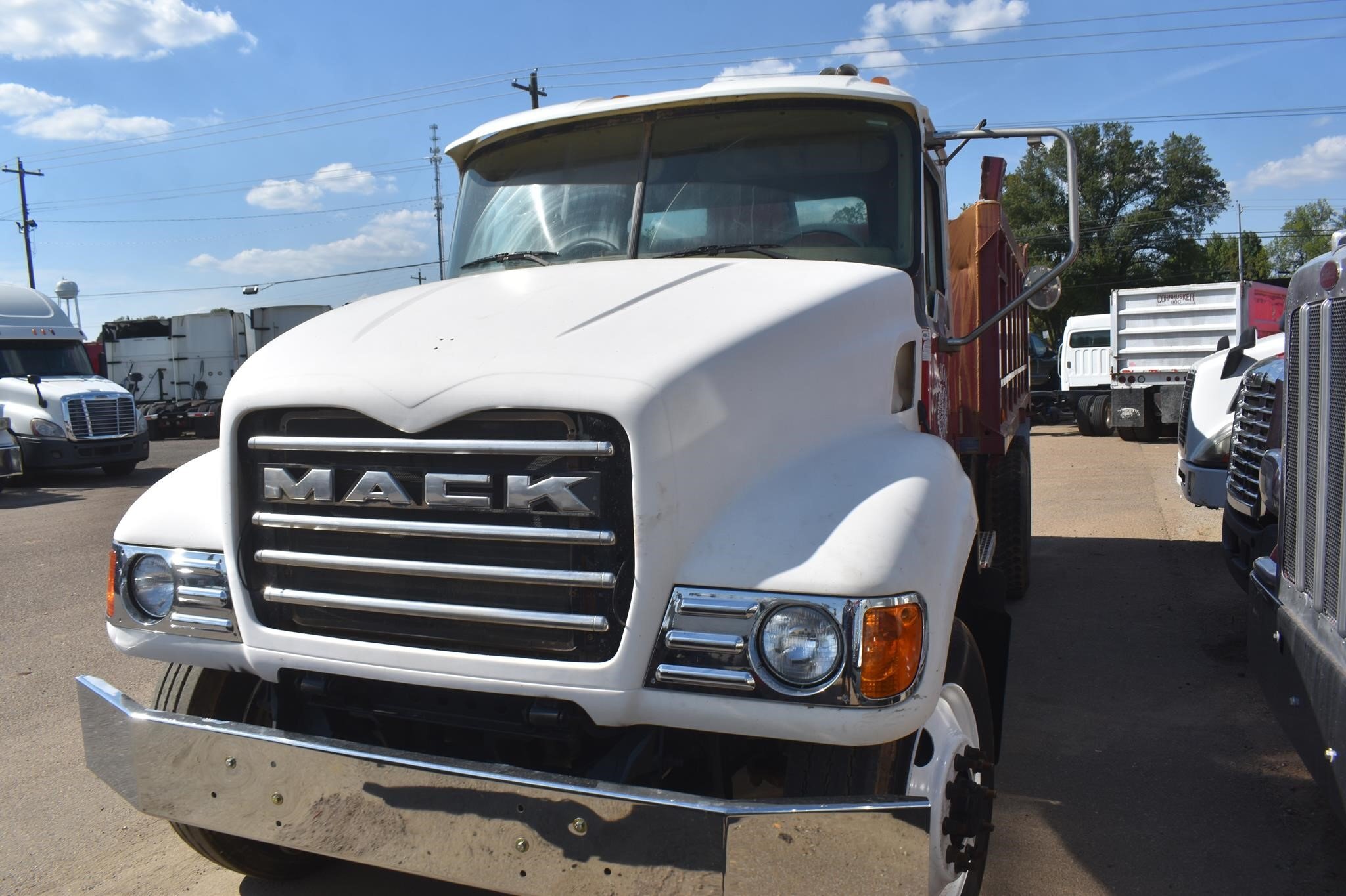 2005 Mack Granite CV713 Dump Trucks/Trailer