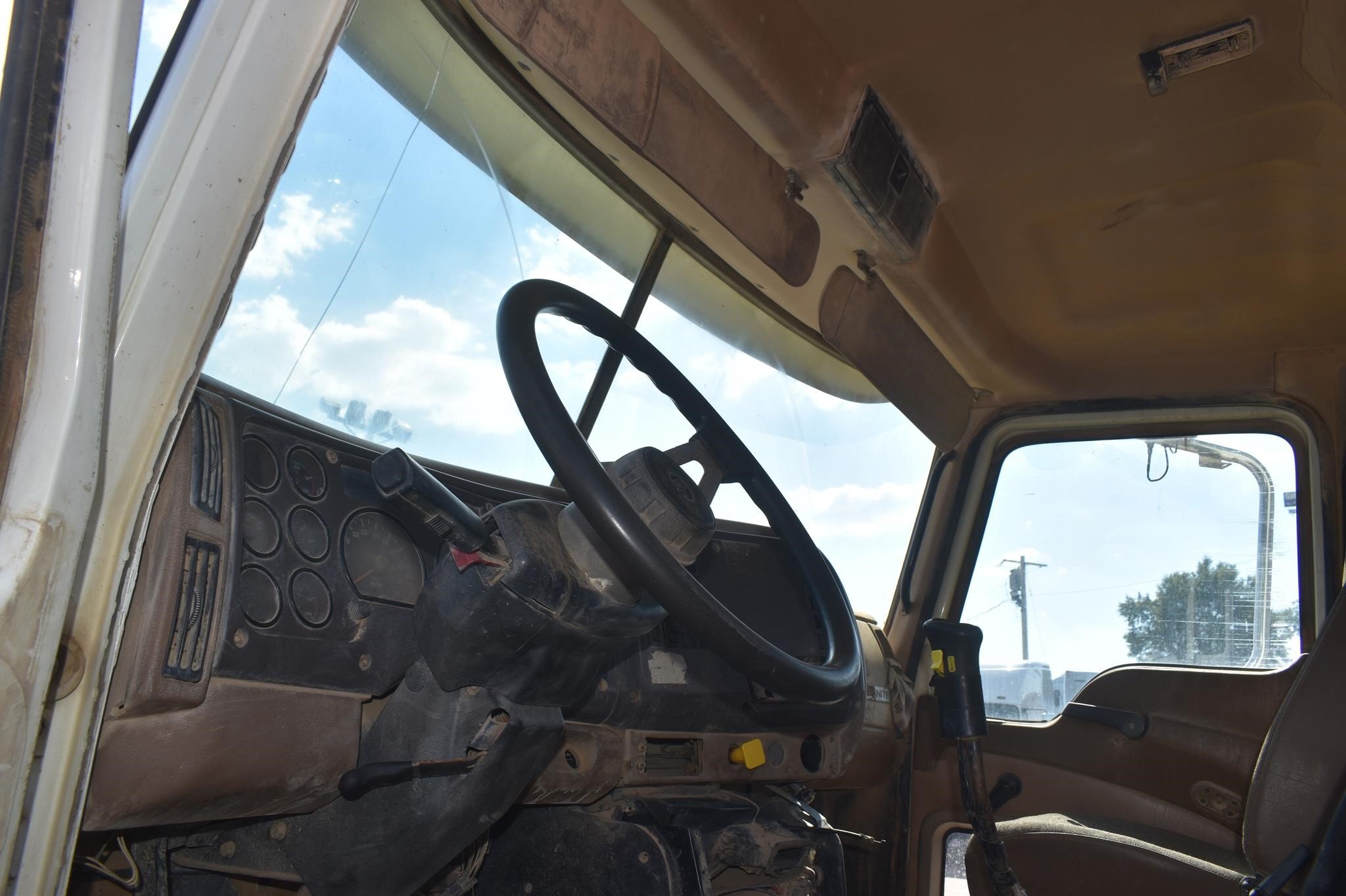 2005 Mack Granite CV713 Dump Trucks/Trailer