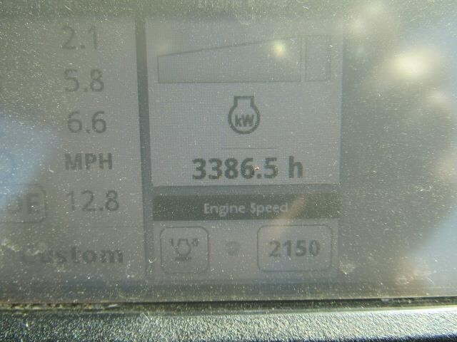 2014 John Deere 7210R Tractor