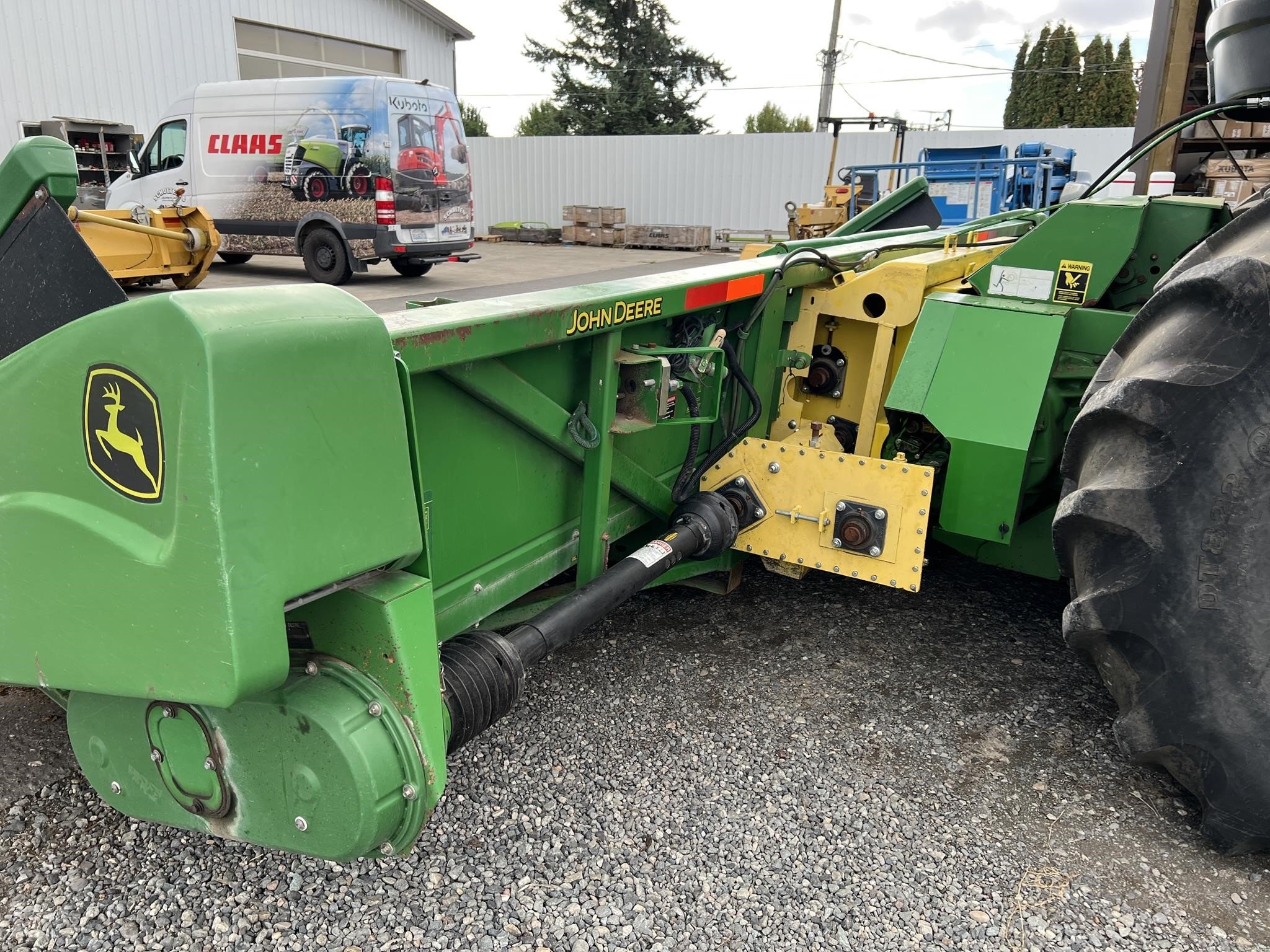 Lindquist Earlage Adapter Harvesting Attachment - $12,000 | Machinery Pete