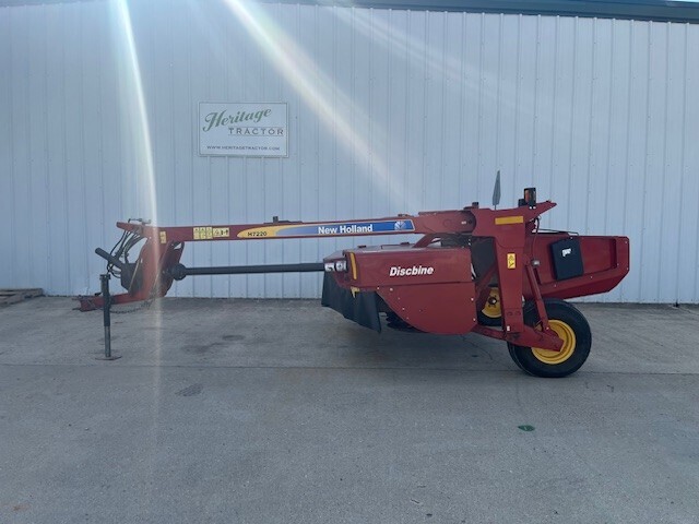 2016 New Holland H7220 Mower Conditioner