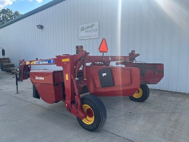 2016 New Holland H7220 Mower Conditioner