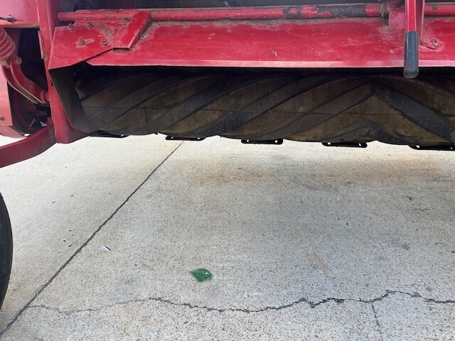 2016 New Holland H7220 Mower Conditioner