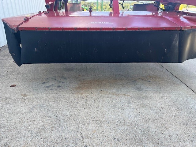 2016 New Holland H7220 Mower Conditioner