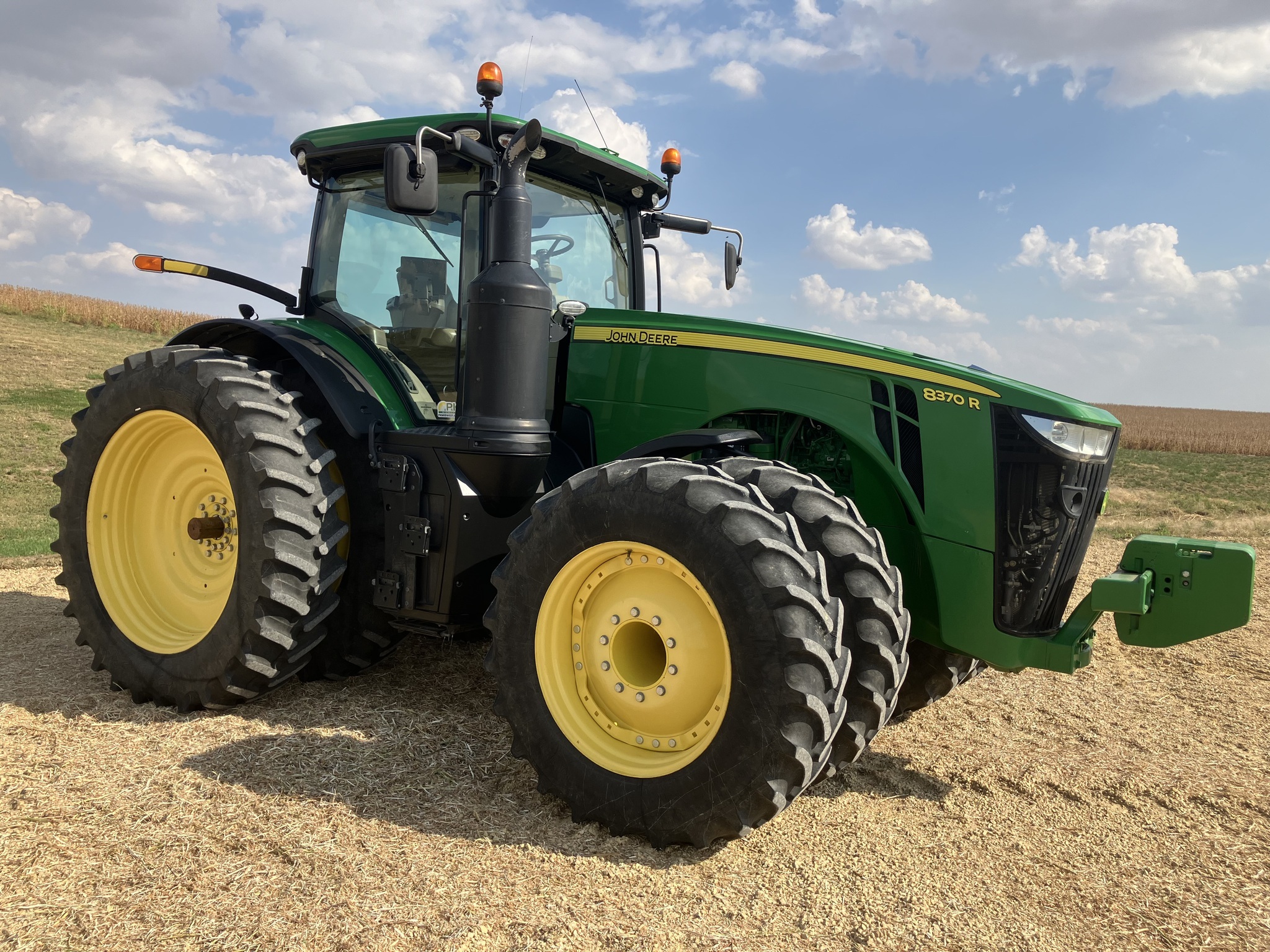 2017 John Deere 8370R Tractor