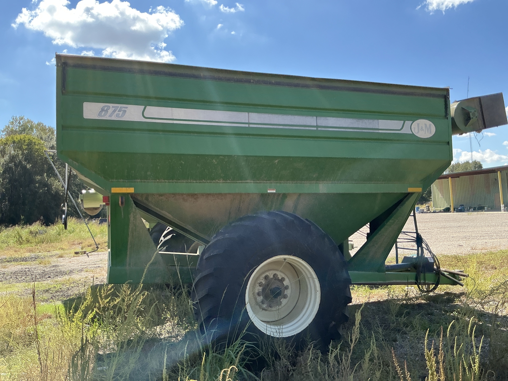 2021 J&M 875 Grain Cart