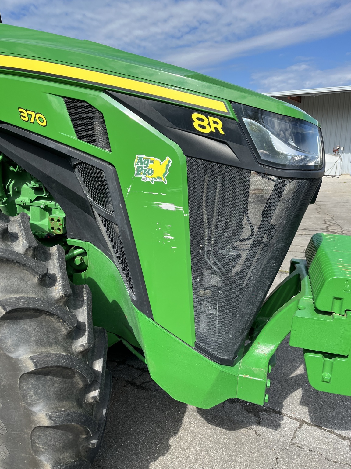 2023 John Deere 8R 370 Tractor