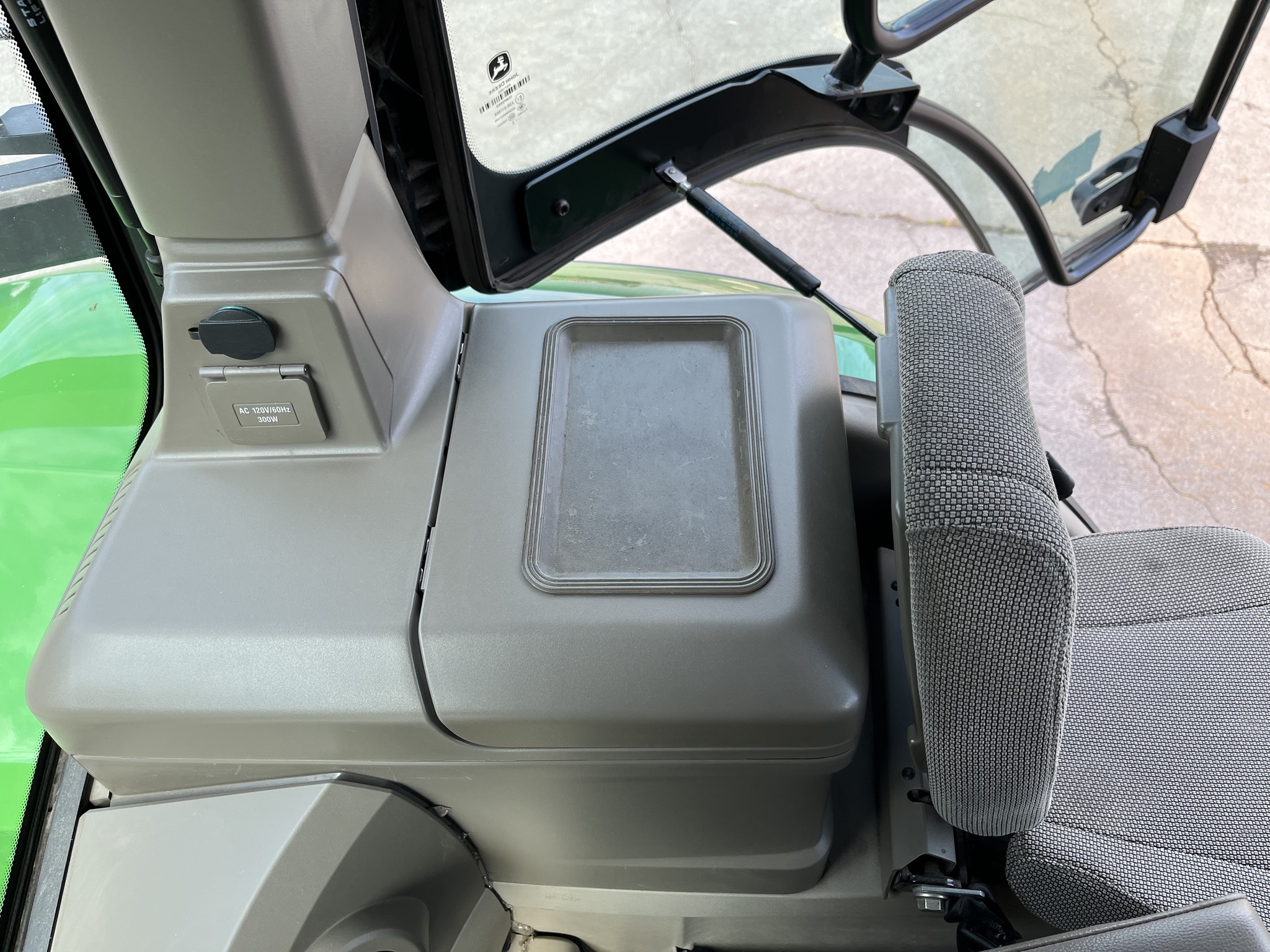 2023 John Deere 8R 370 Tractor