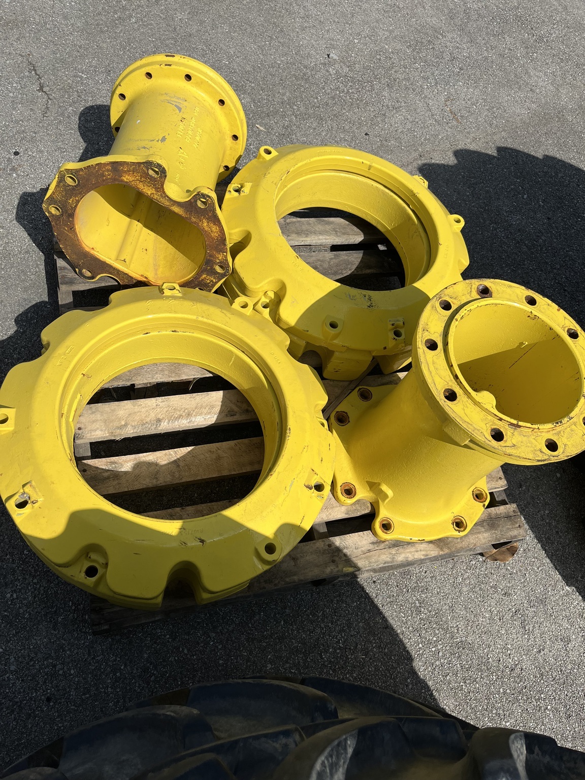 2023 John Deere 8R 370 Tractor