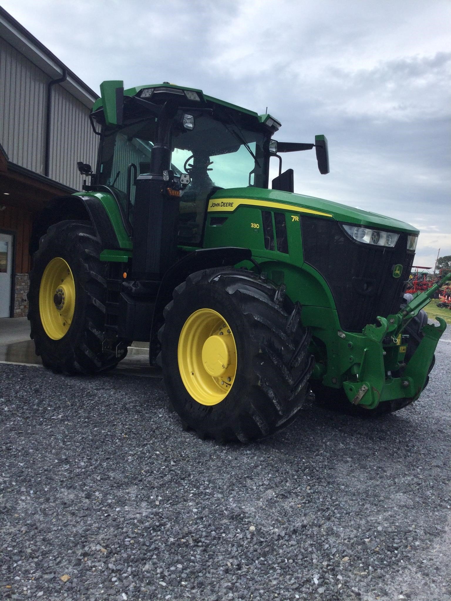 2021 John Deere 7R 330 Tractor