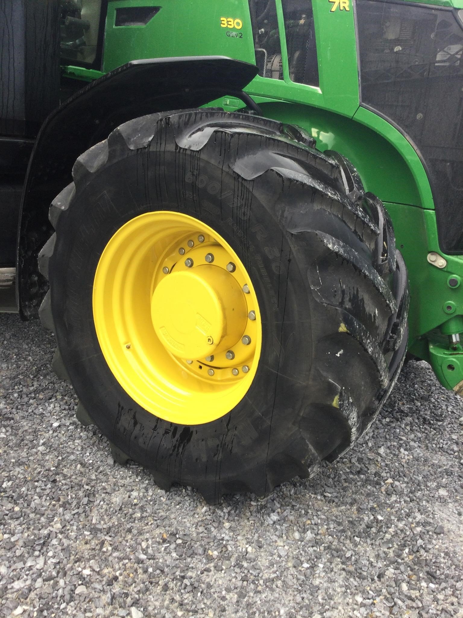 2021 John Deere 7R 330 Tractor