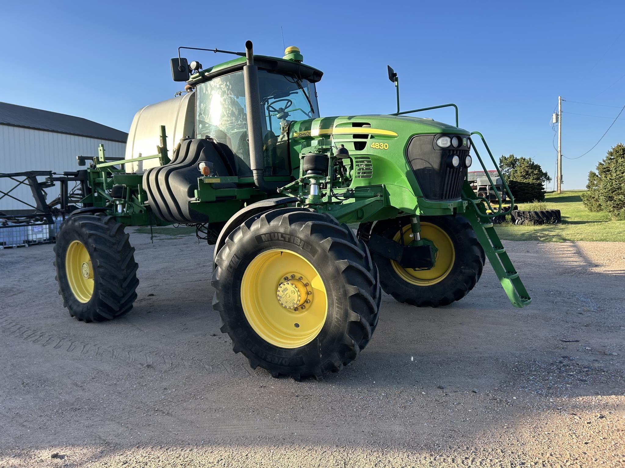 2013 John Deere 4830 Self-Propelled Sprayer
