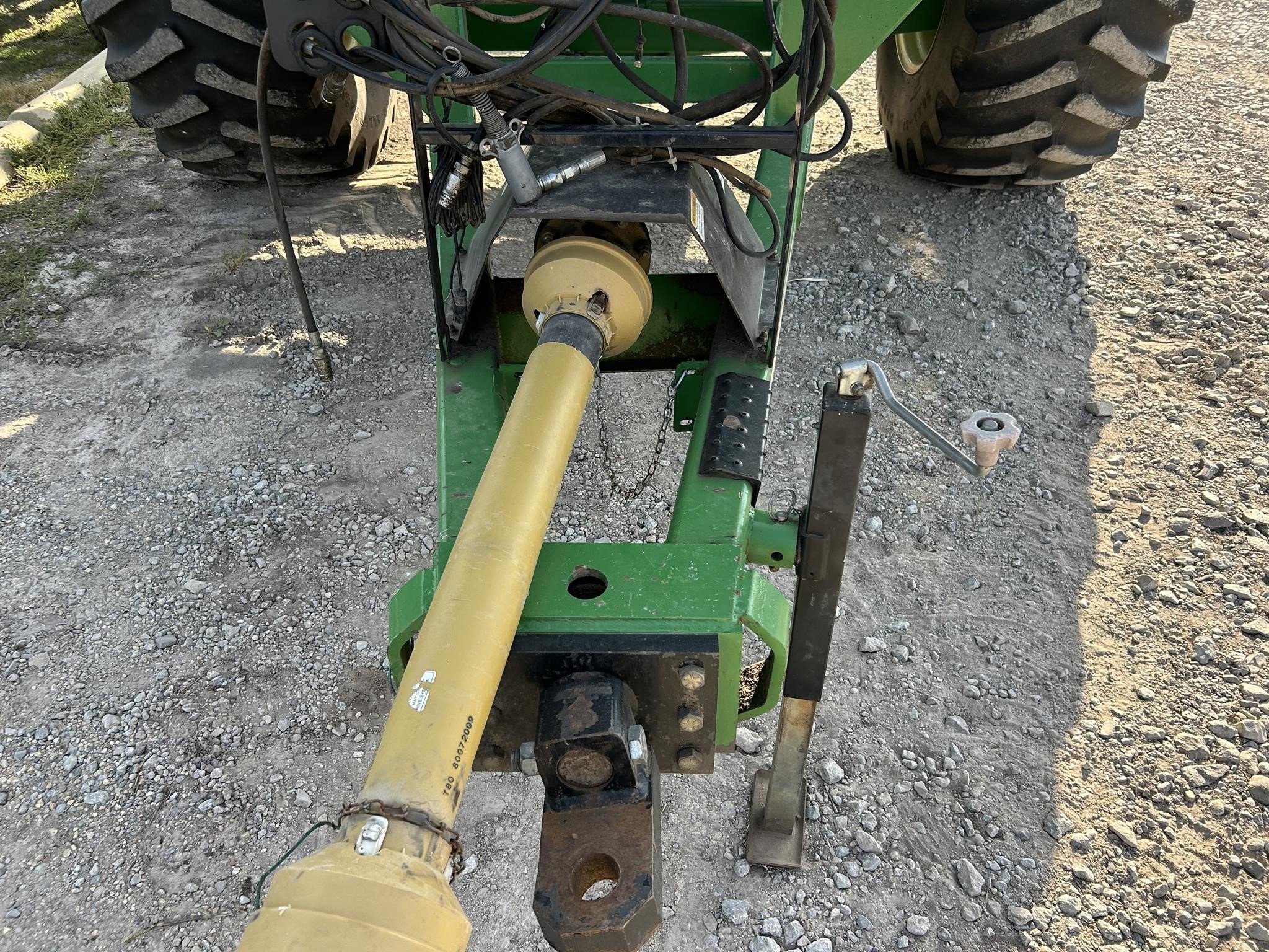 2010 J&M 750-18 Grain Cart