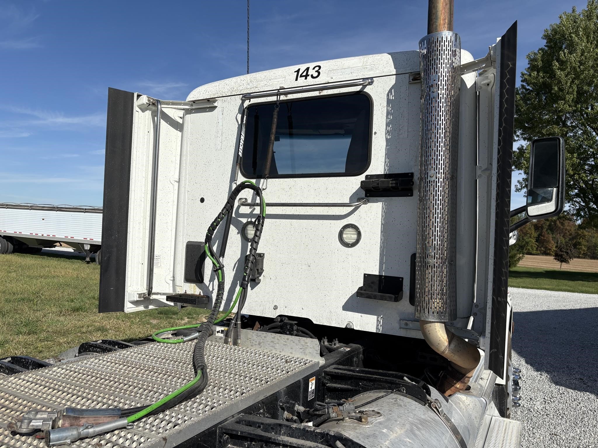 2019 Peterbilt 579 Semi Trucks/Trailer