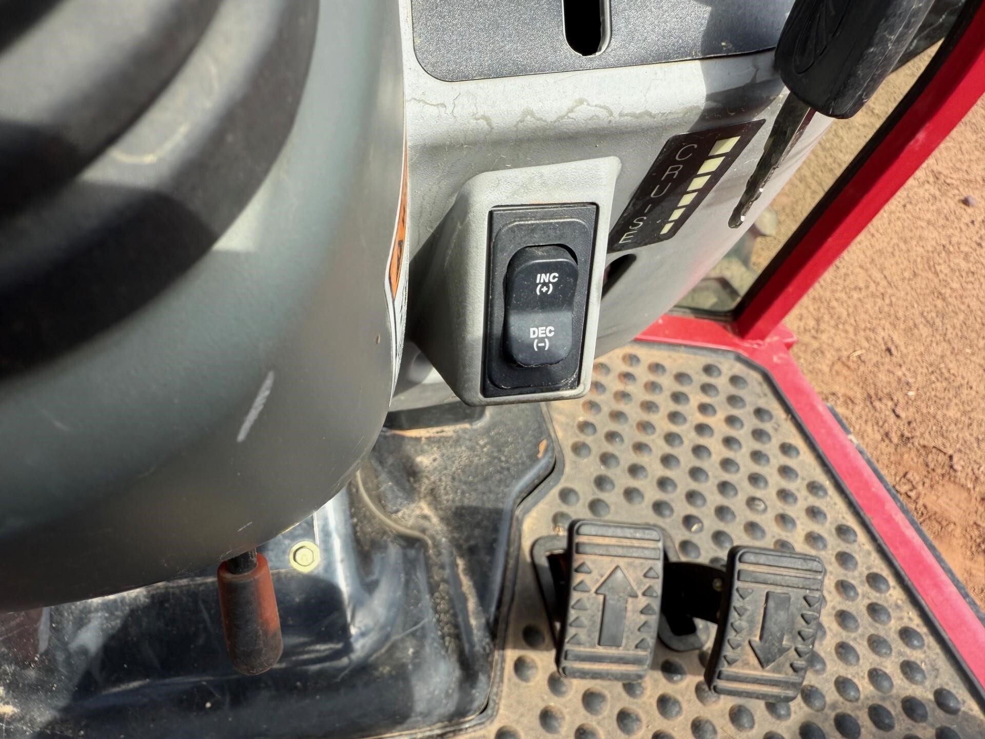2019 Mahindra 2655 HST Tractor