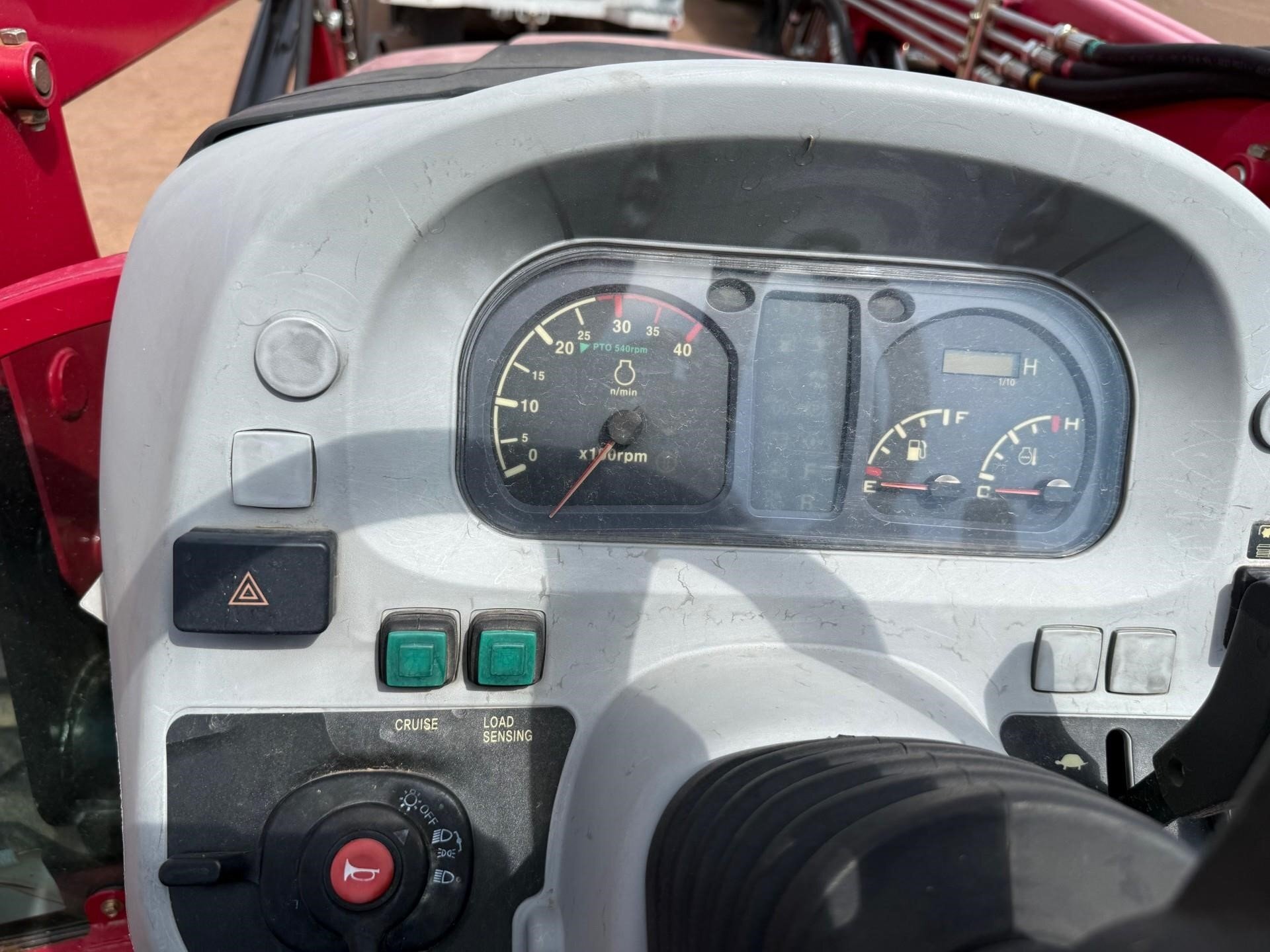 2019 Mahindra 2655 HST Tractor