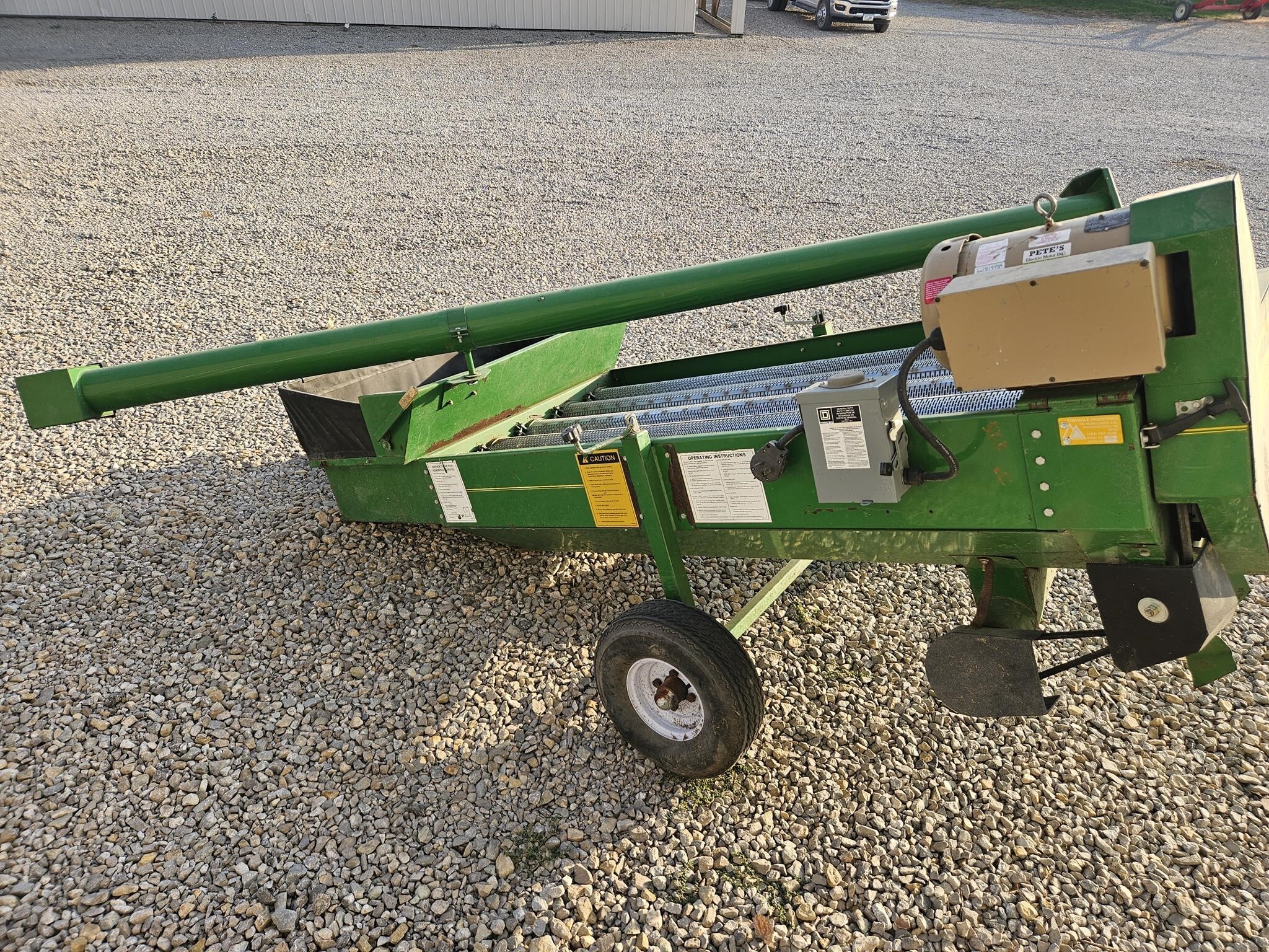  Kwik Kleen 572 Grain Cleaner