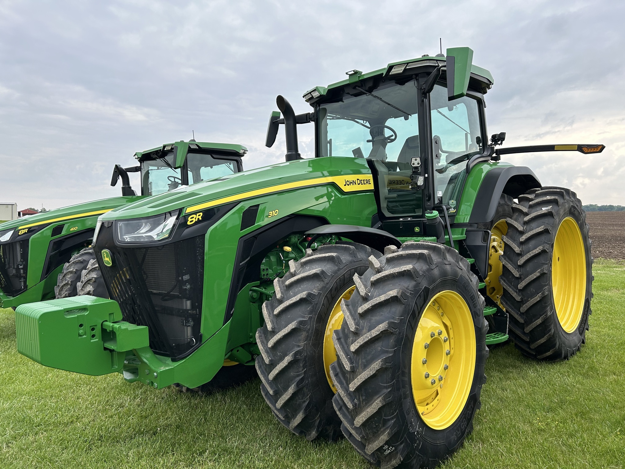 2023 John Deere 8R 310 Tractor