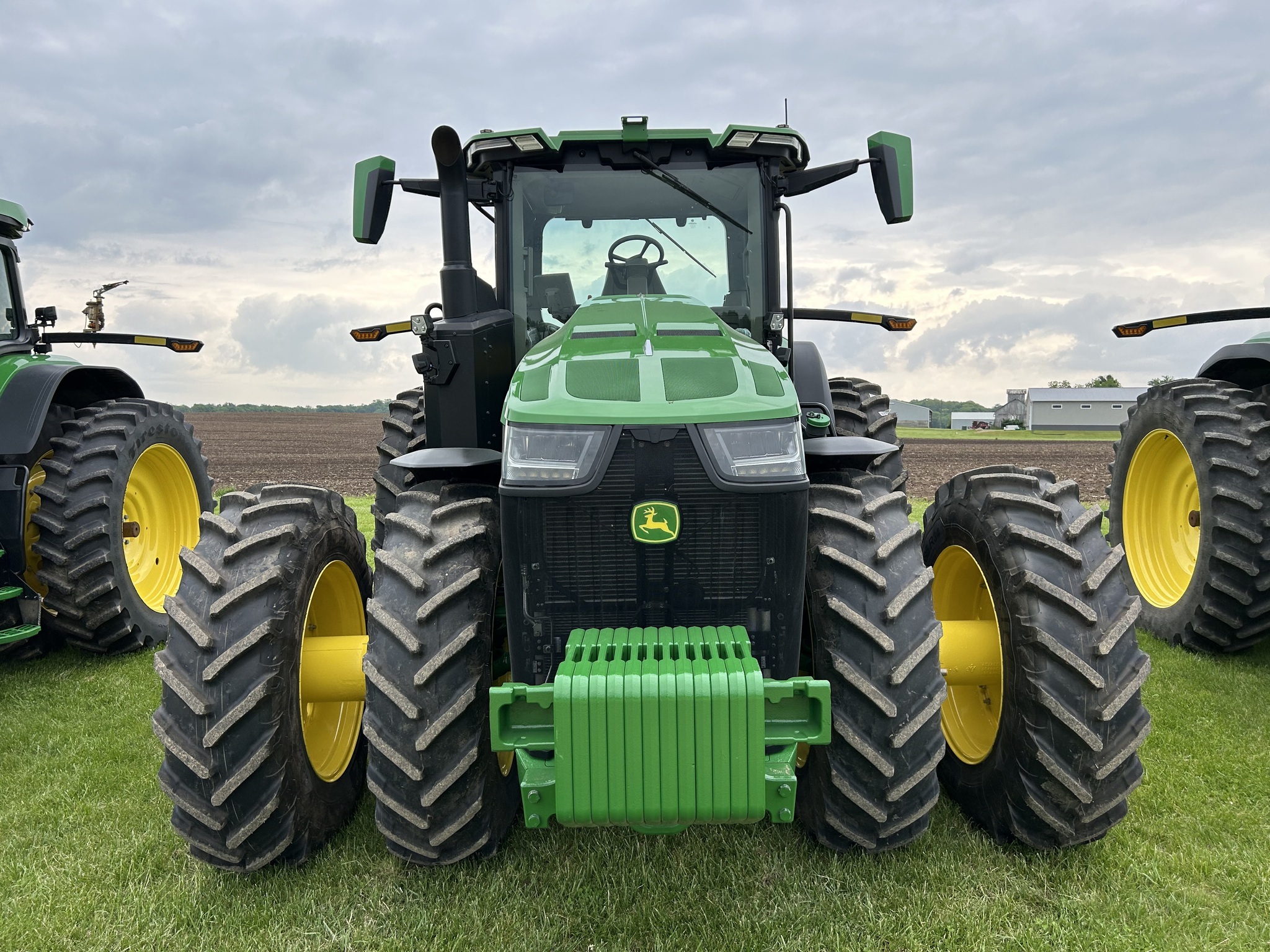 2023 John Deere 8R 310 Tractor