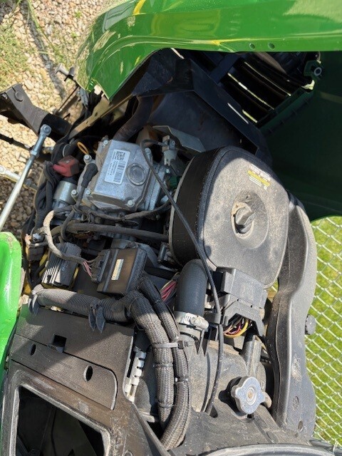 2019 John Deere X734 Lawn Mower