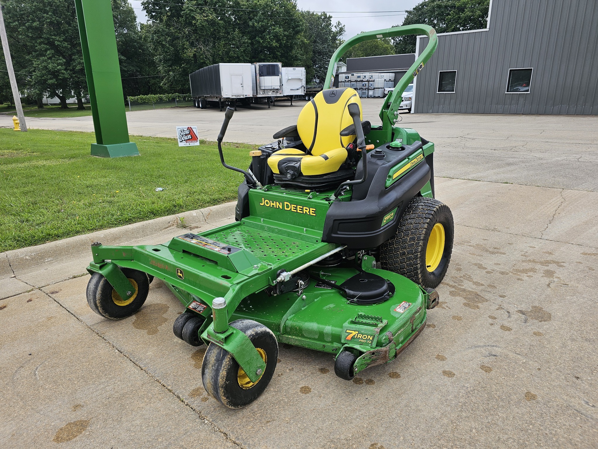 2018 John Deere Z997R Lawn Mower