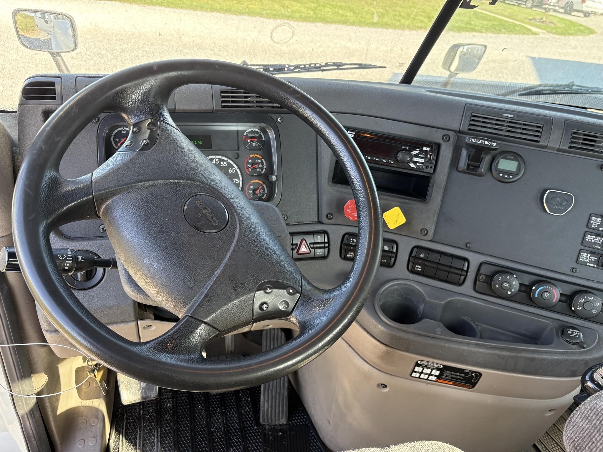 2018 Freightliner Cascadia 125 Semi Trucks/Trailer