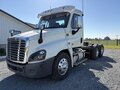 2018 Freightliner Cascadia 125 Semi Trucks/Trailer