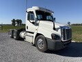 2018 Freightliner Cascadia 125 Semi Trucks/Trailer